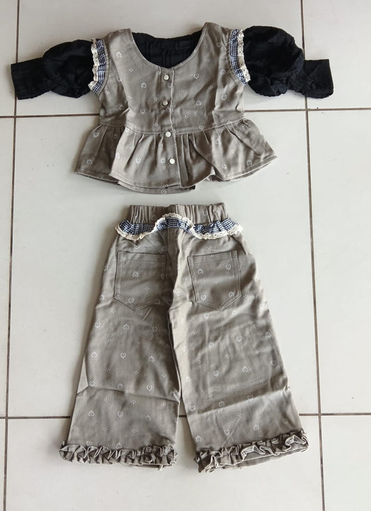 Grey Ruffle Top Pant Set