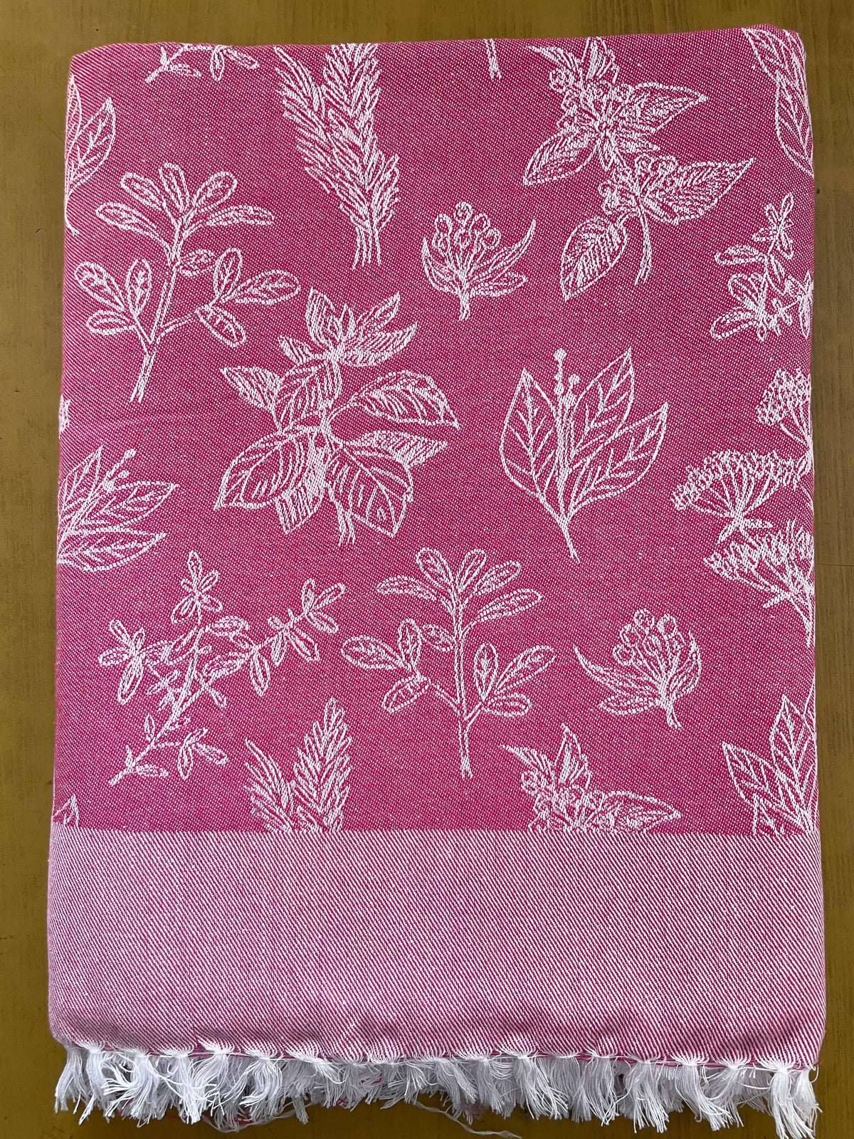 Pink Base Garden Print Jacquard Blankets