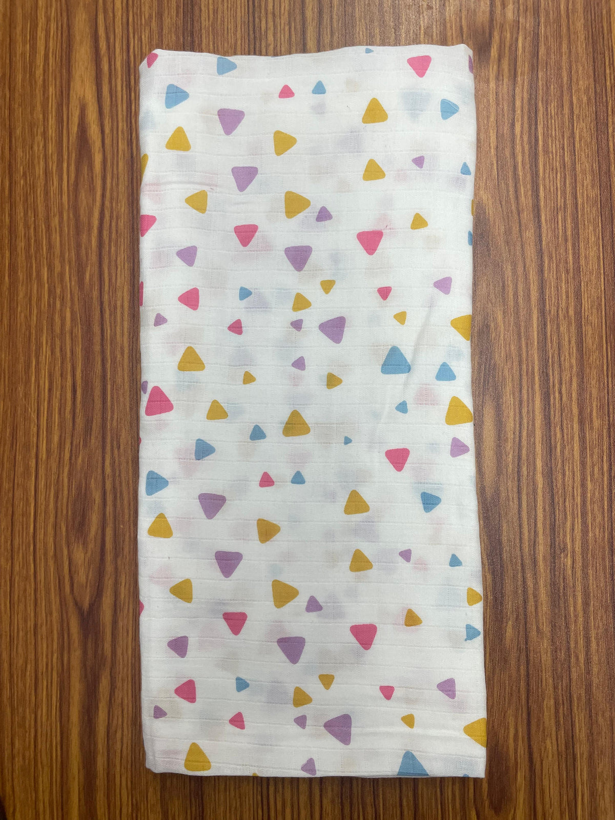White Base Colour Diamond Print Muslin Towel